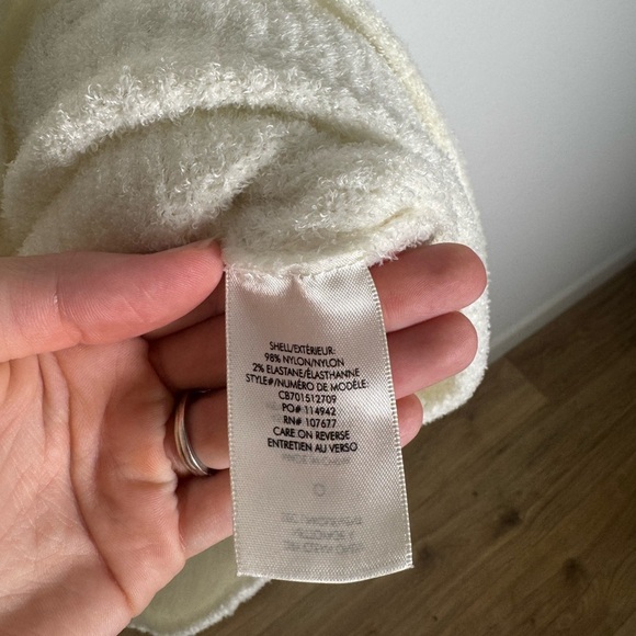 Alice + Olivia White Cream Knit Sweater - Picture 3 of 4